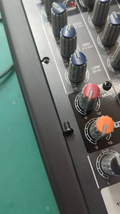 B STOCK (BS-352) Behringer Europower PMP500 12-channel 500-Watt Powered Mixer