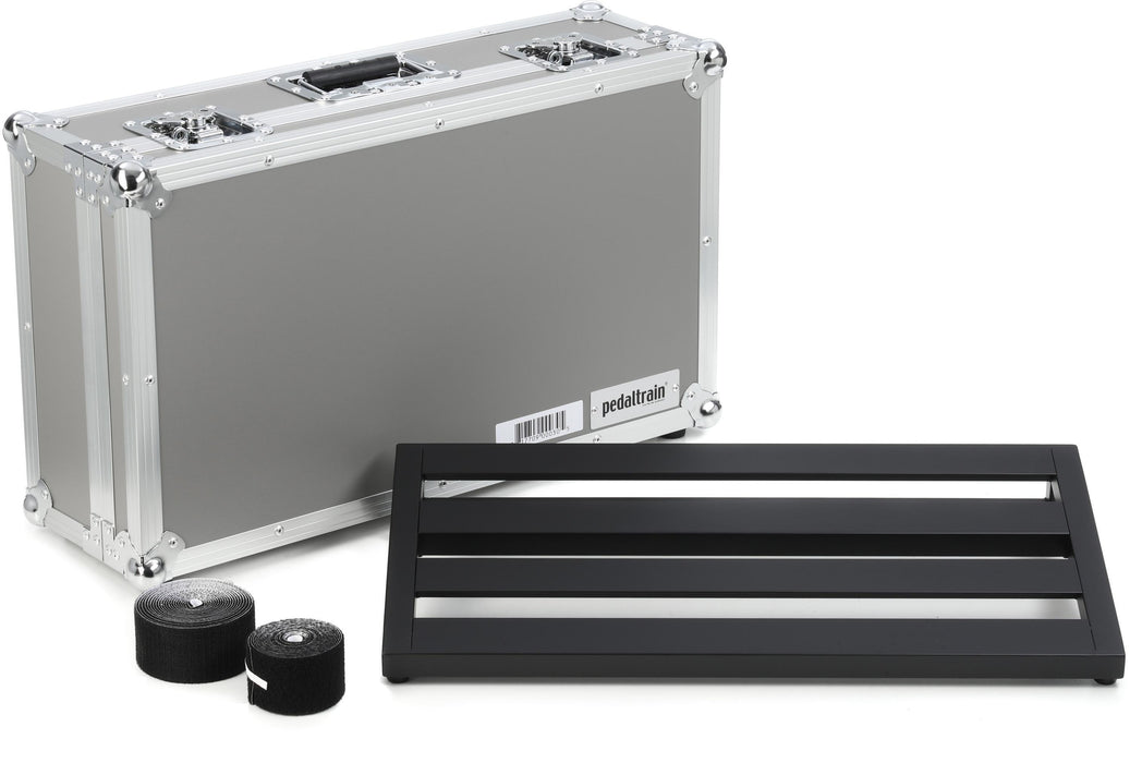 Pedaltrain Classic 2 TC 24x12.5" Pedalboard with Tour Case