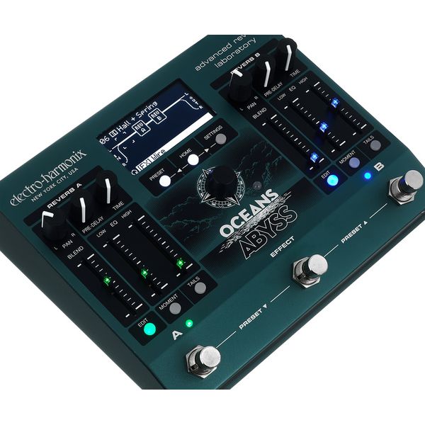 Electro Harmonix Oceans Abyss Dual Stereo Reverb Pedal