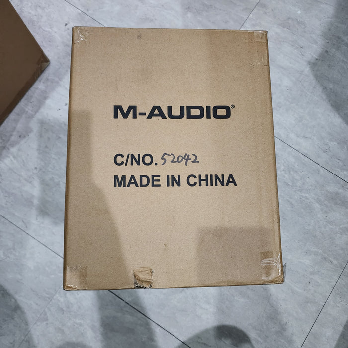 B STOCK (BS-256) M-Audio BX5 D3 5 inch Powered Studio Monitor (Unit)