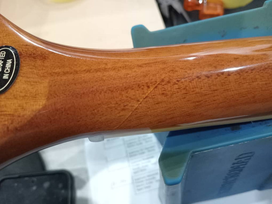 B STOCK (BS-382) Epiphone Les Paul Standard '60s Electric Guitar with Premium Gigbag - Translucent Fuchsia