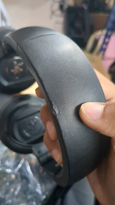 B STOCK (BS-398) Mackie MC-250 Professional Closed-Back Headphones (MC250)