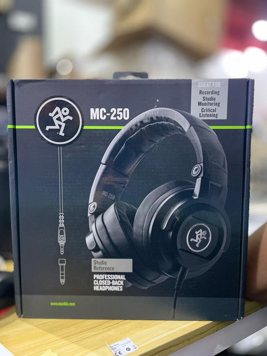 B STOCK (BS-398) Mackie MC-250 Professional Closed-Back Headphones (MC250)