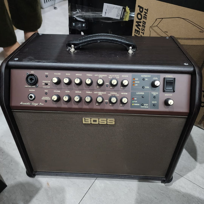 B-STOCK (BS-418) Boss Acoustic Singer Pro 120-watt Acoustic Combo Amplifier