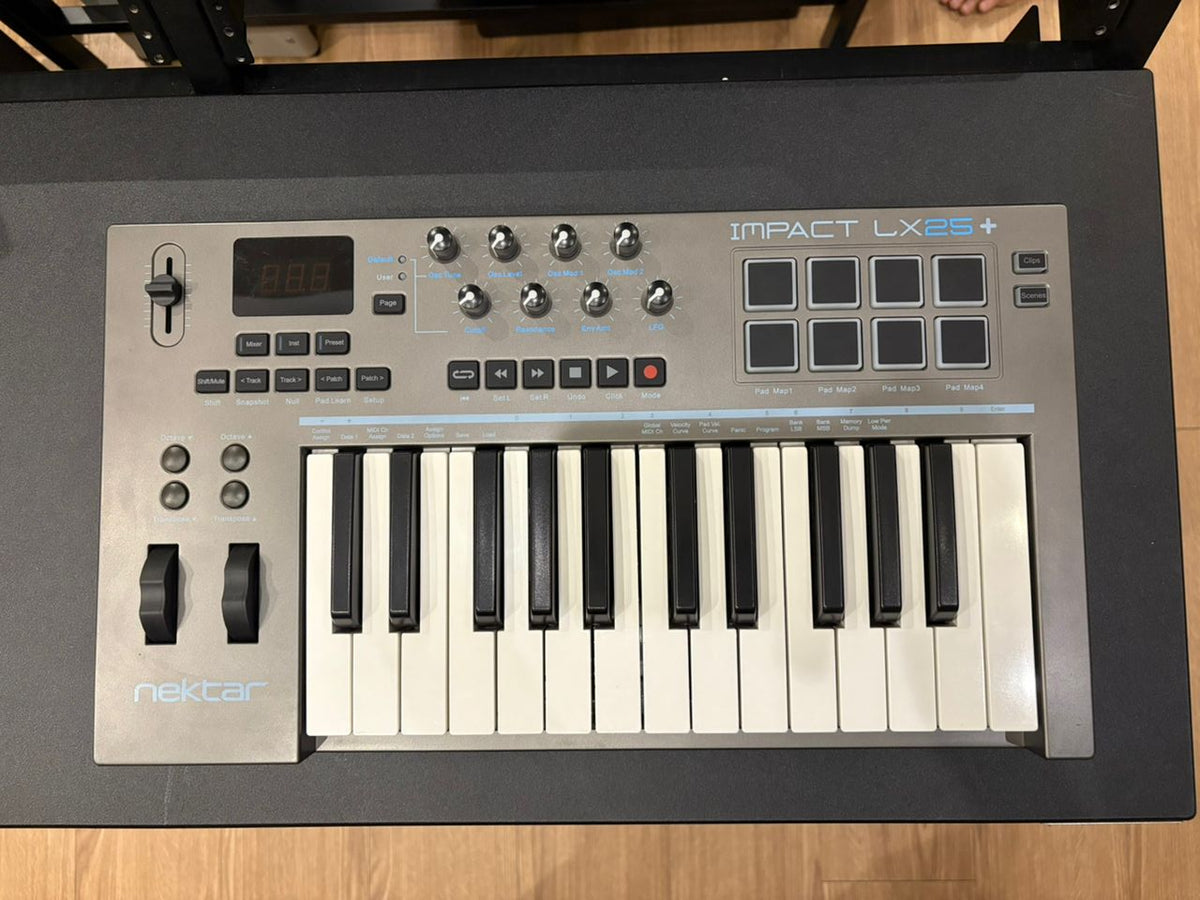 B STOCK (BS-467) Nektar Impact LX25+ 25 Key Synth Action Keys Keyboard ...