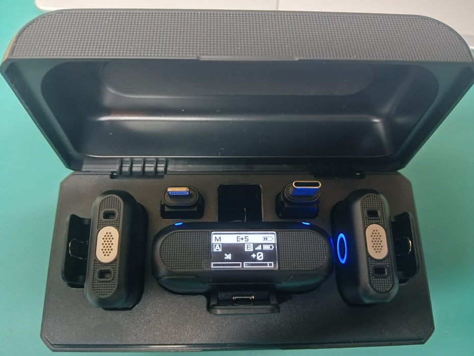 B STOCK (BS-470) Saramonic Blink500 ProX B6 Two-Person Digital Wireless Lavalier Microphone System with USB-C Connector