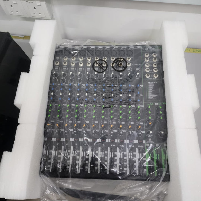 B STOCK (BS-534) Mackie ProFX16v3 16-channel Mixer with USB and Effects