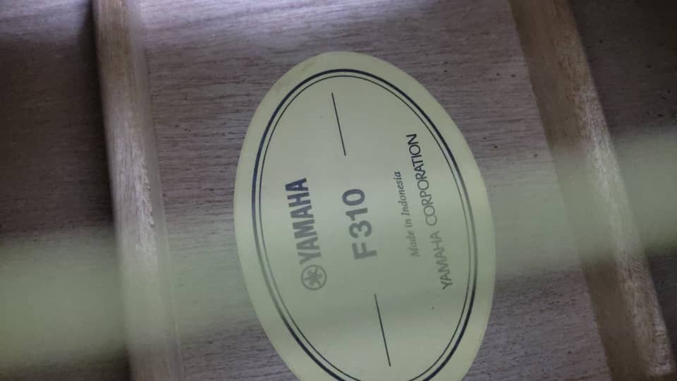 B STOCK (BS-562)Yamaha F310 Beginner Acoustic Guitar - Natural (F-310)