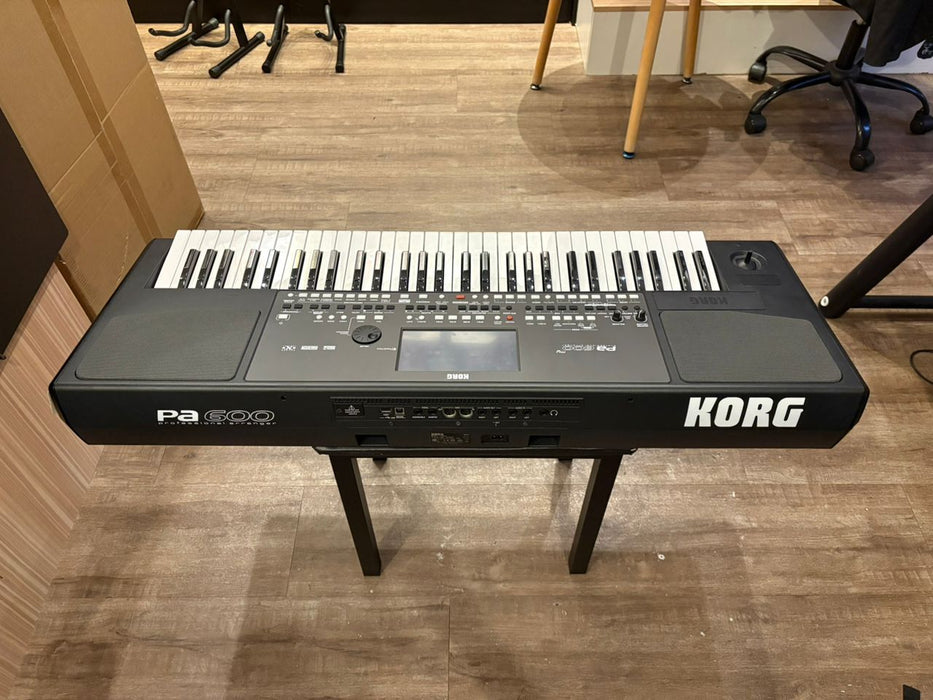 B STOCK (BS-585) [DISPLAY UNIT] Korg Pa600MY 61-key Professional Arranger