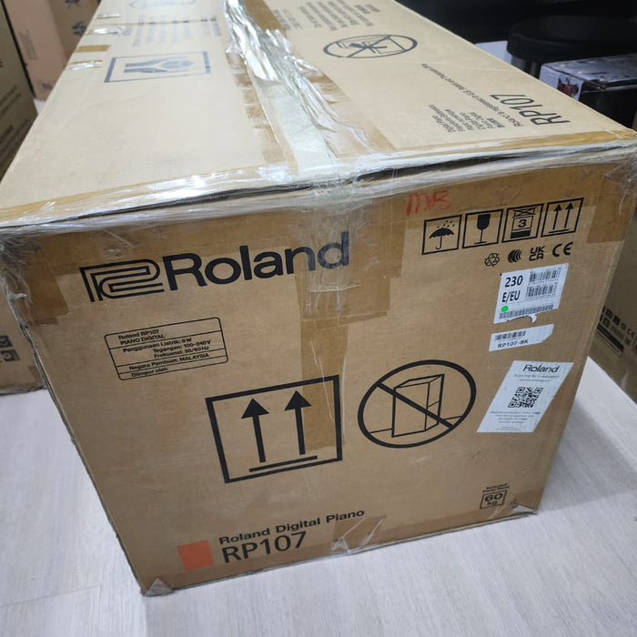 B STOCK (BS-592) Roland RP107 Digital Piano With Bench - Black