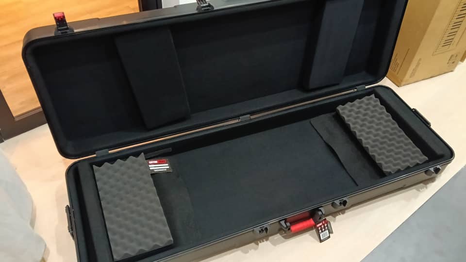 B STOCK (BS-599) Gator GTSA-KEY88 TSA Series Keyboard Case for Yamaha & Casio with TSA Locking Latches