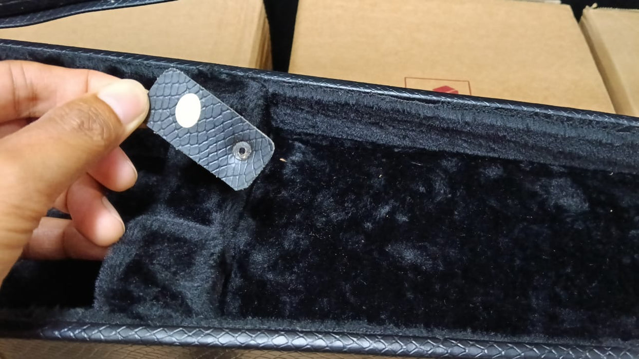 B STOCK (BS-639) On-Stage GCLP7000 Les Paul Guitar Case