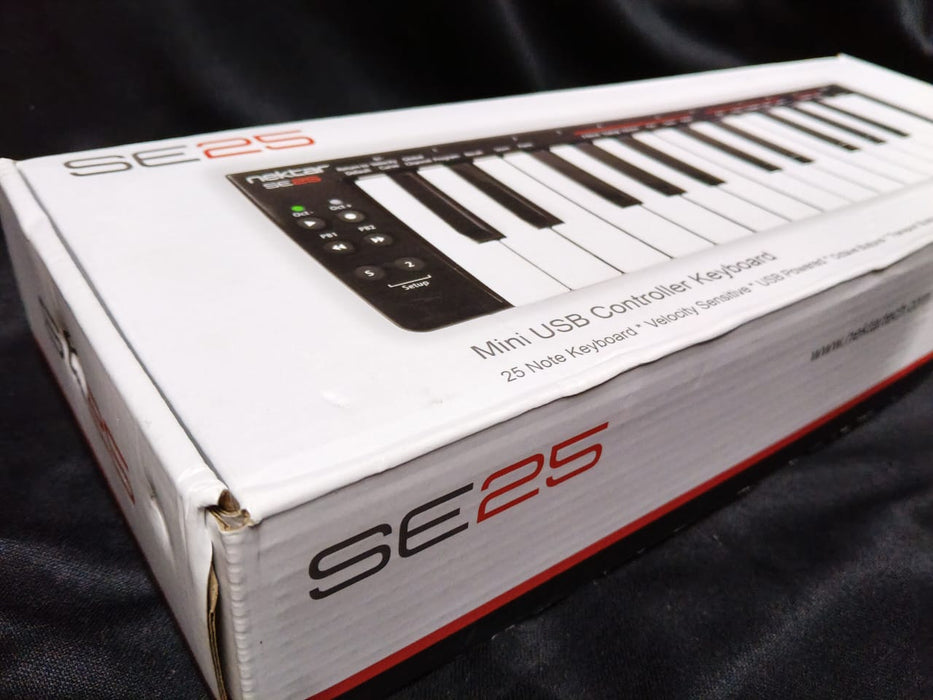 B STOCK (BS-640) Nektar SE25 Portable USB MIDI Controller with 25 Mini Keys (SE25)
