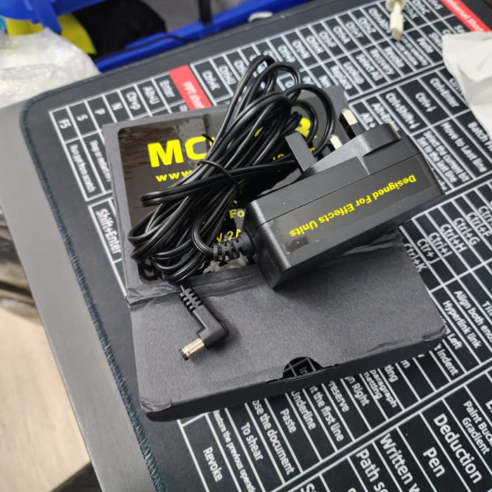 B STOCK (BS-647) Mooer PDNW-9V2A-UK Pedal Power Supply