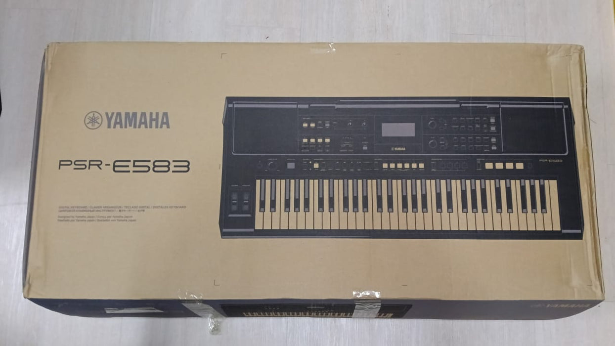 B STOCK (BS-661) Yamaha PSR-E583 61-Keys Portable Keyboard