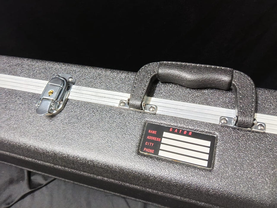 B STOCK (BS-662) Gator GC-BASS Deluxe Bass Guitar ABS Hardcase