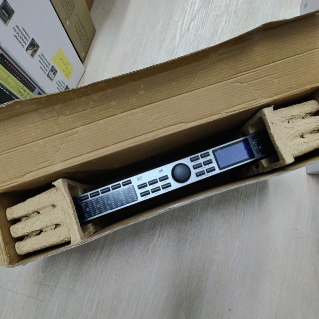B STOCK (BS-682) Behringer Ultra-Drive Pro DCX2496 Loudspeaker Management System