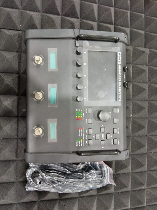 B STOCK (BS-713) Fractal Audio Fm3 Amp Modeler/Multi-Fx