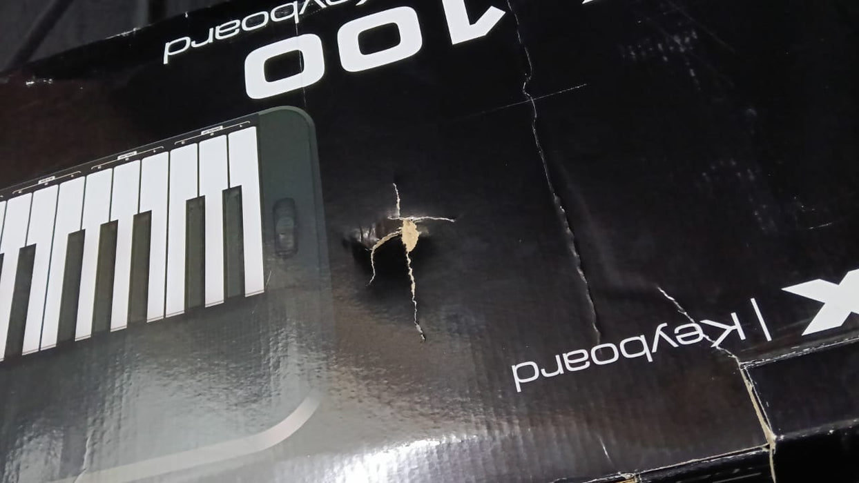 B STOCK (BS-740) NUX NEK-100 61 Keys Portable Digital Electronic Keyboard with Touch Response and Bluetooth