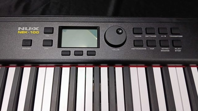 B STOCK (BS-740) NUX NEK-100 61 Keys Portable Digital Electronic Keyboard with Touch Response and Bluetooth