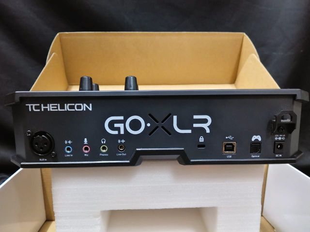 B STOCK (BS-772) TC-Helicon GO XLR 4-channel USB Streaming Mixer with Voice FX and Sampler