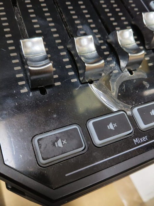 B STOCK (BS-772) TC-Helicon GO XLR 4-channel USB Streaming Mixer with Voice FX and Sampler