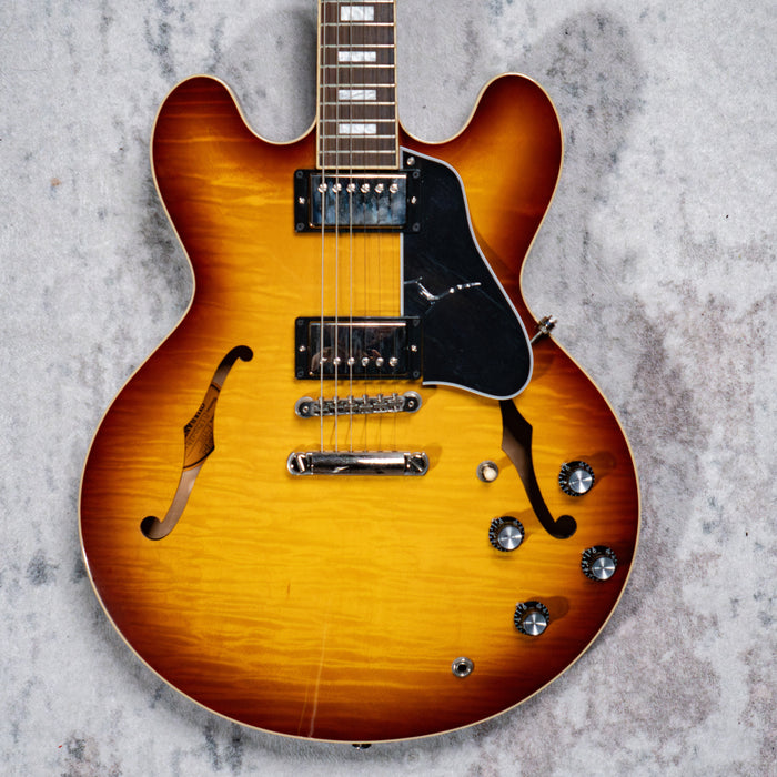 [SN 212740036] CERTIFIED USED GIBSON ES-335 FIGURED SEMI-HOLLOWBODY ELECTRIC GUITAR - ICED TEA [2024]