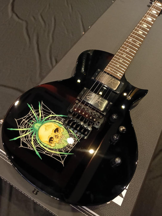 [SN E8460222] Certified Used ESP 30th Anniversary Kirk Hammett KH-3 Spider - Black with Spider Graphic