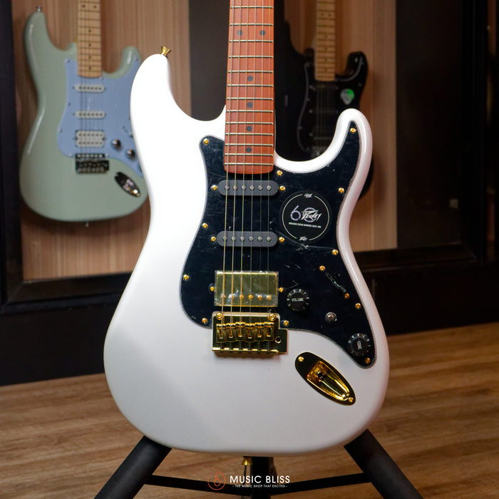 Peavey Raptor Lightning Bolt 60th Anniversary HSS Stratocaster Electric Guitar (Gold Hardware) - White