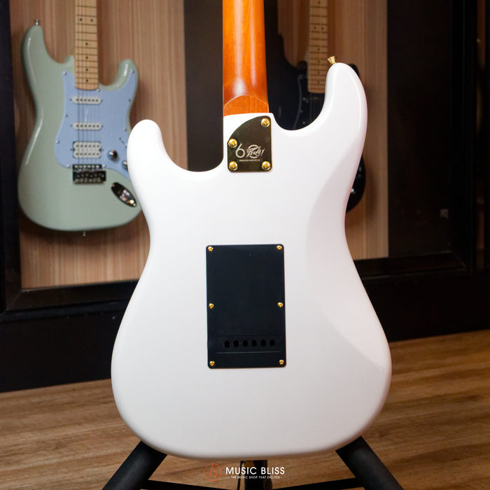 Peavey Raptor Lightning Bolt 60th Anniversary HSS Stratocaster Electric Guitar (Gold Hardware) - White