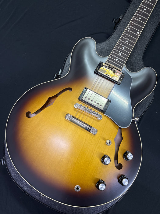 [SN 216750217] CERTIFIED USED GIBSON ES-335 SATIN SEMI-HOLLOWBODY ELECTRIC GUITAR - SATIN VINTAGE BURST [2025]