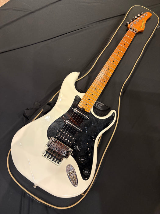 [SN 25041520422] CERTIFIED USED Kramer Pacer Deluxe Electric Guitar with Premium Bag - Classic White