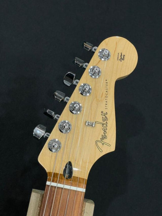 [MX22223081] Used Approved Fender Player Stratocaster Electric Guitar, Pau Ferro FB, Polar White
