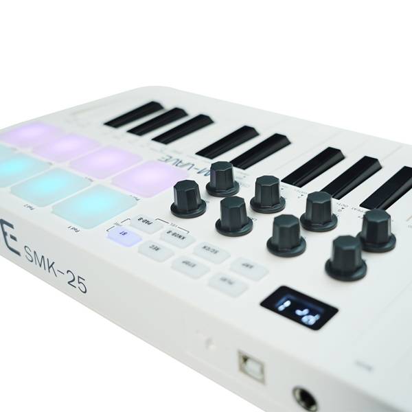 M-Vave SMK25 25-Key Wireless MIDI Keyboard Controller, Velocity Keys, Pitch/Mod Wheels, 8 RGB Drum Pads, USB-MIDI