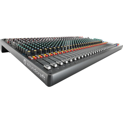 Soundcraft Signature Plus 32 Analog Connected Mixing Console with 32 Input Channels
