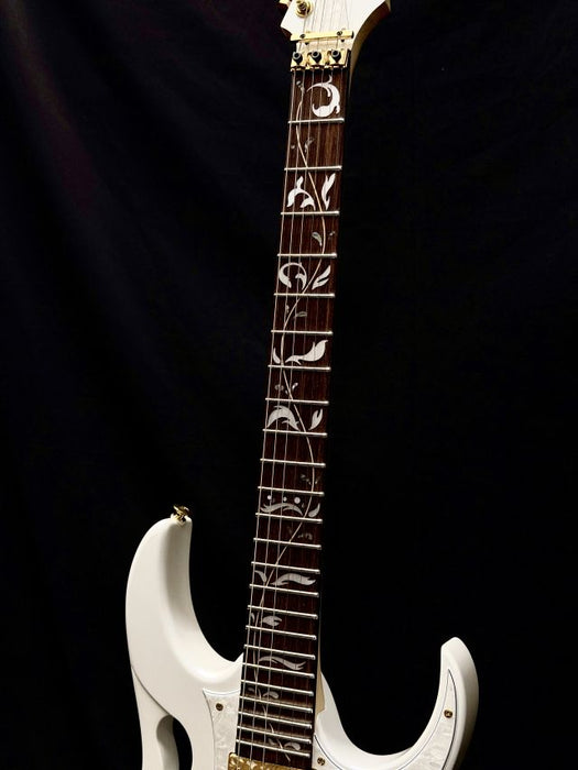 [F25524853] Used Approved Ibanez Steve Vai Signature PIA3761 Electric Guitar - Stallion White