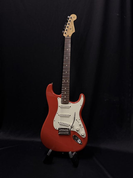 [USED-MX18205815] Fender Player Stratocaster Electric Guitar – Sonic Red