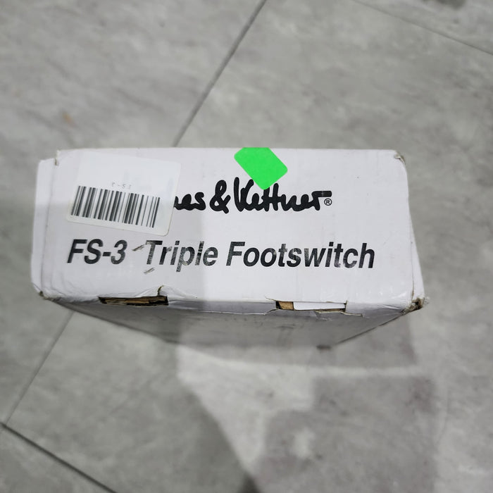 B STOCK (BS-261) Hughes & Kettner FS-3 TubeMeister Three-channel Footswitch