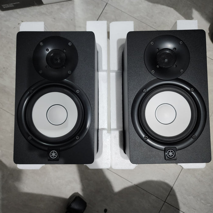 B STOCK (BS-291) Yamaha HS5 5 inch Powered Studio Monitor Speaker - Black (Pair)