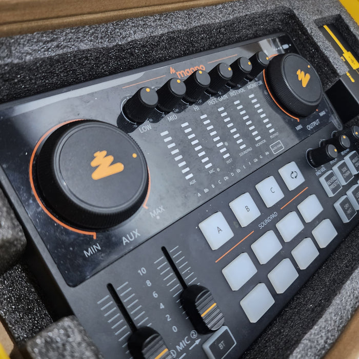 B STOCK (BS-294) Maono AME2 Maonocaster Integrated Audio Production Studio