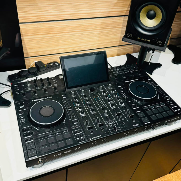 [DISPLAY UNIT] Denon DJ Prime 4+ 4-deck Standalone DJ System