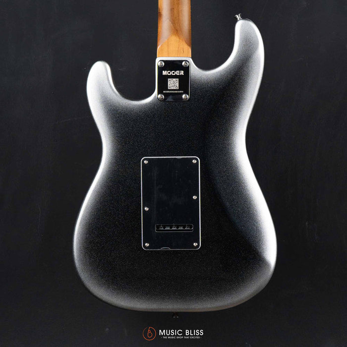 Mooer MSC10 Pro Beginner Electric Guitar - Affordable First Electric Guitar for Students & New Players (Dark Silver)