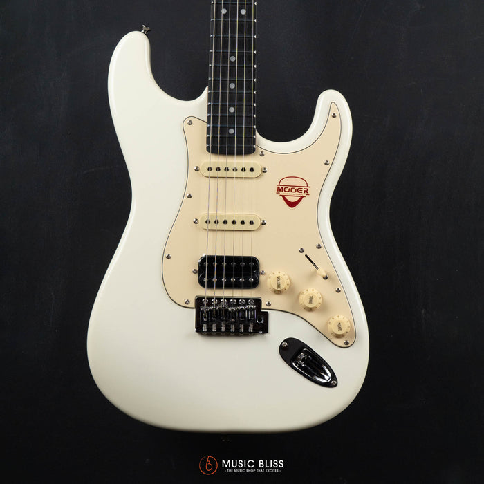 Mooer MSC10 Pro Beginner Electric Guitar - Affordable First Electric Guitar for Students & New Players (Vintage White)