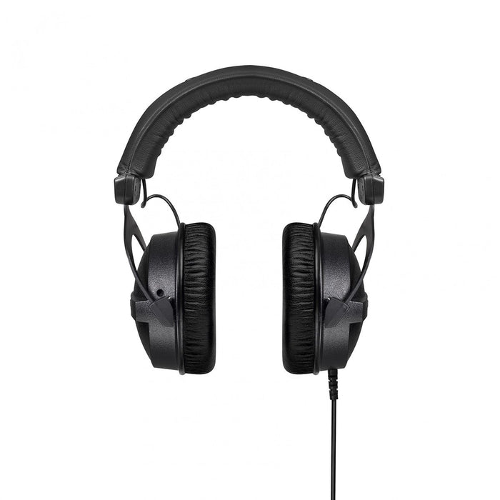 Beyerdynamic DT 770 PRO 32 Ohm Over-Ear Studio Headphones in Black. Enclosed Design, Wired for Professional Sound in The Studio and on Mobile Devices Such as Tablets and Smartphones (DT-770 PRO) (DT770PRO) (DT770) - Music Bliss Malaysia